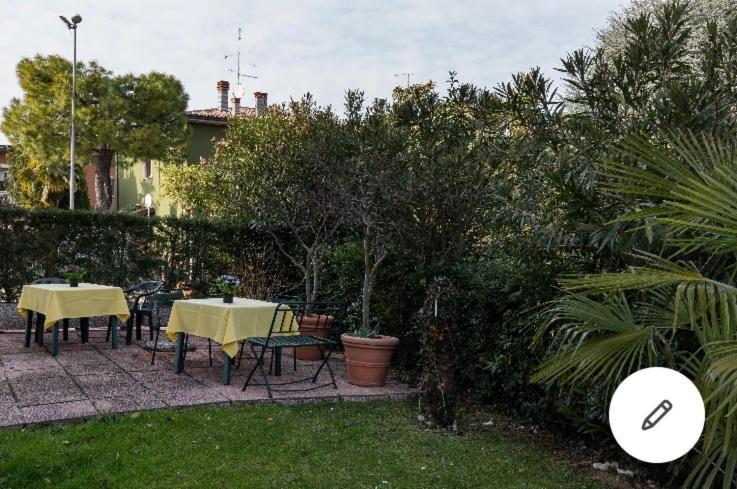La Terrazza Hotel Peschiera del Garda Exterior photo