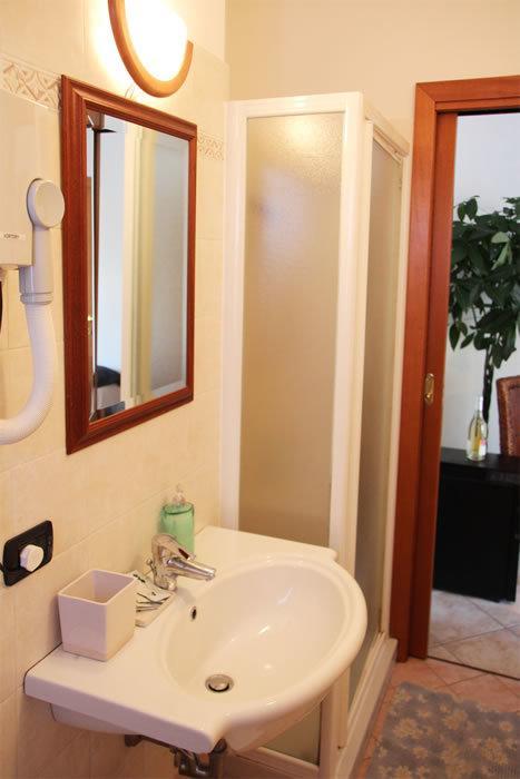 La Terrazza Hotel Peschiera del Garda Room photo
